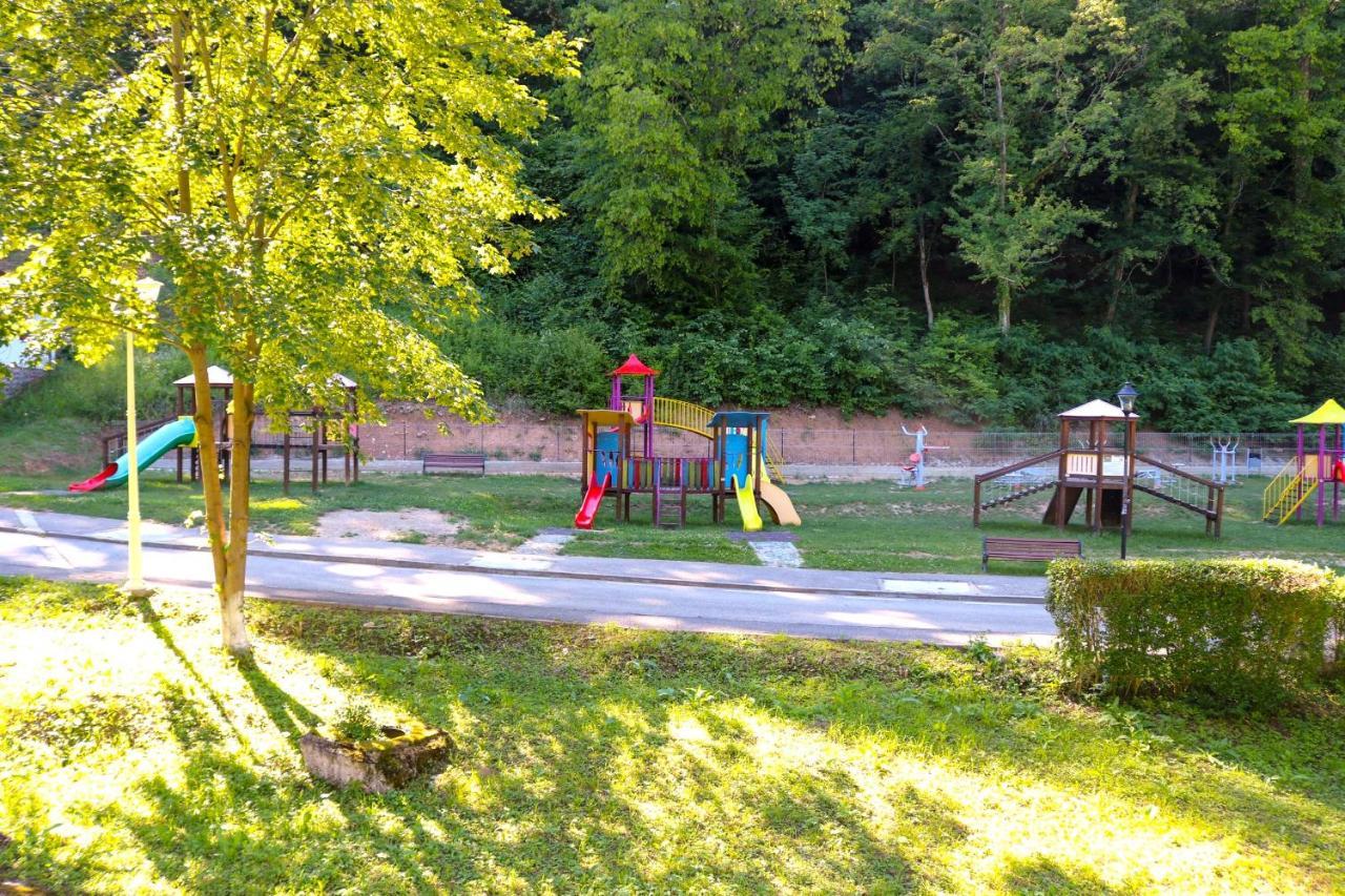 Apartament Iulia Geoagiu Băi Eksteriør bilde